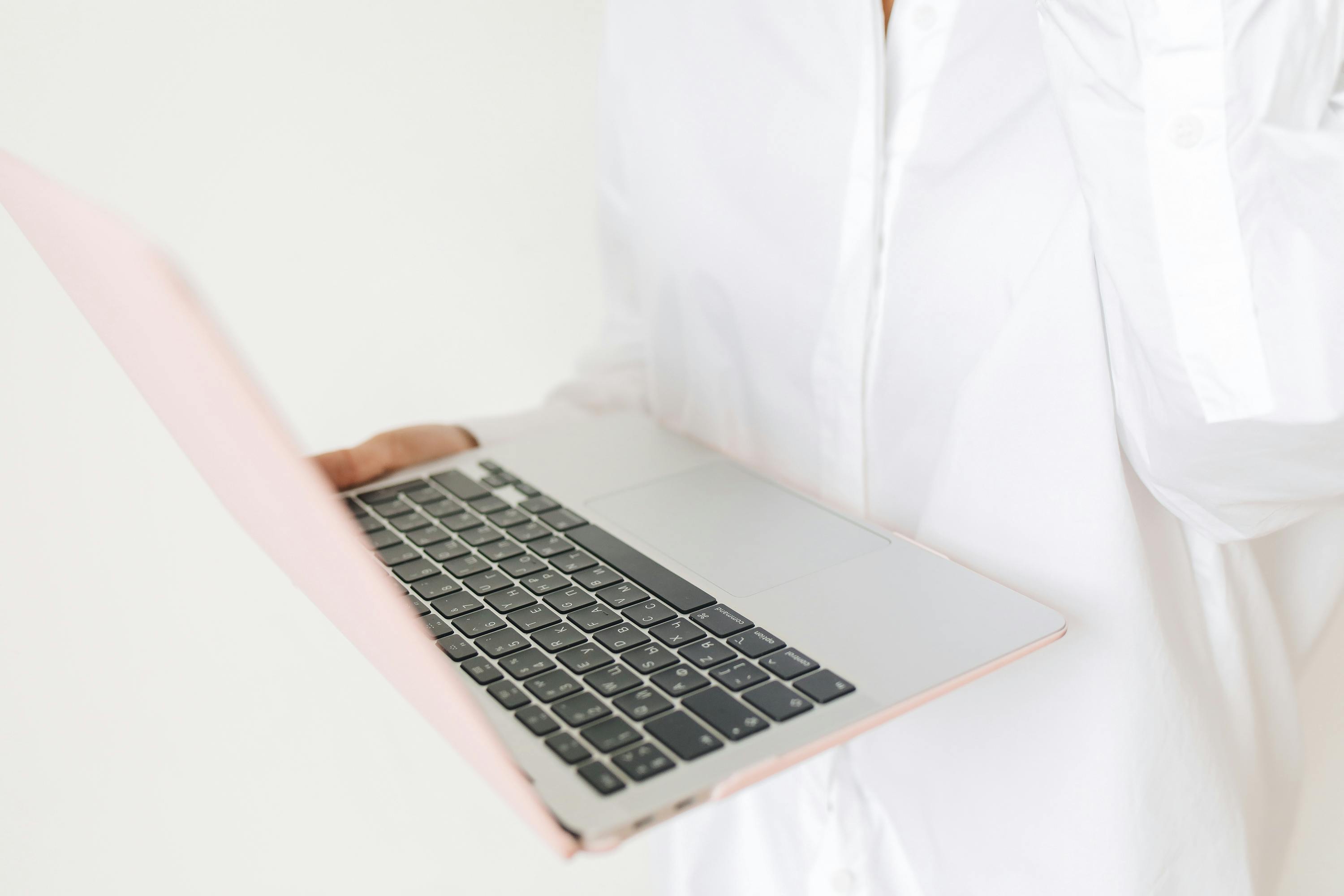 全方位解析iPhone17最新特色功能，手機推薦必看